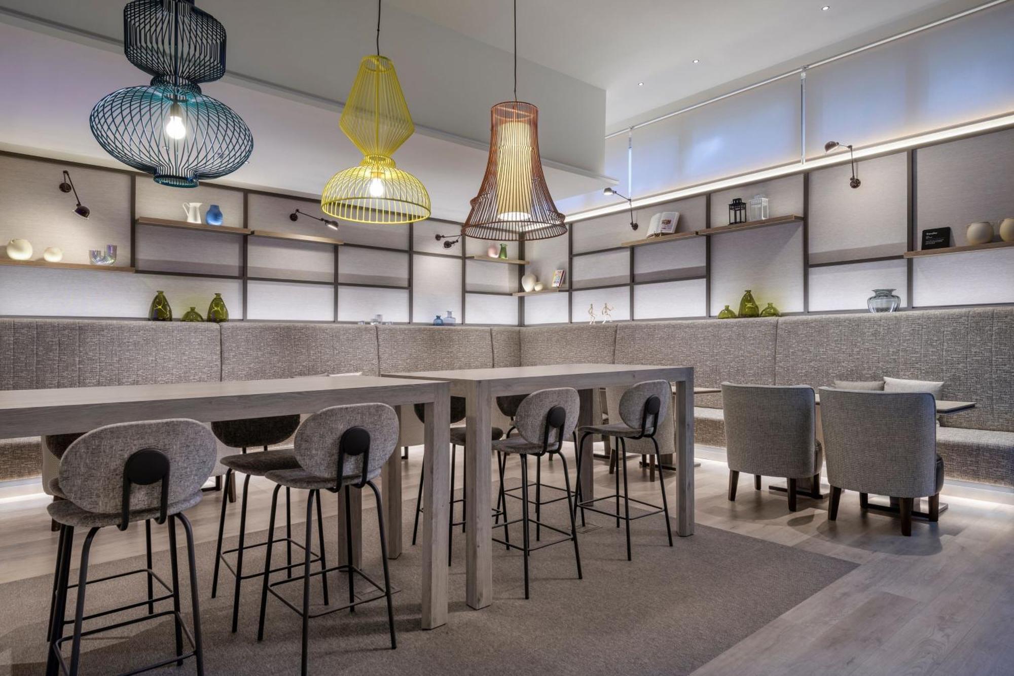 Ac Hotel Som By Marriott Оспиталет-де-Льобрегат Экстерьер фото